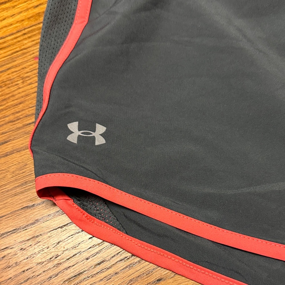 Under Armour Women's Gray and Pink Athletic Shorts - Picture 2 of 8